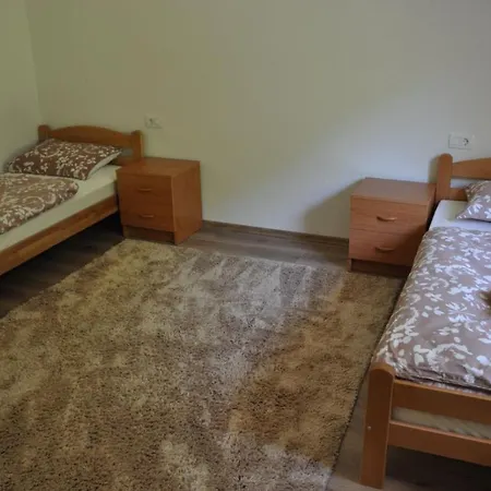 شقة Pliva Lake 3 *